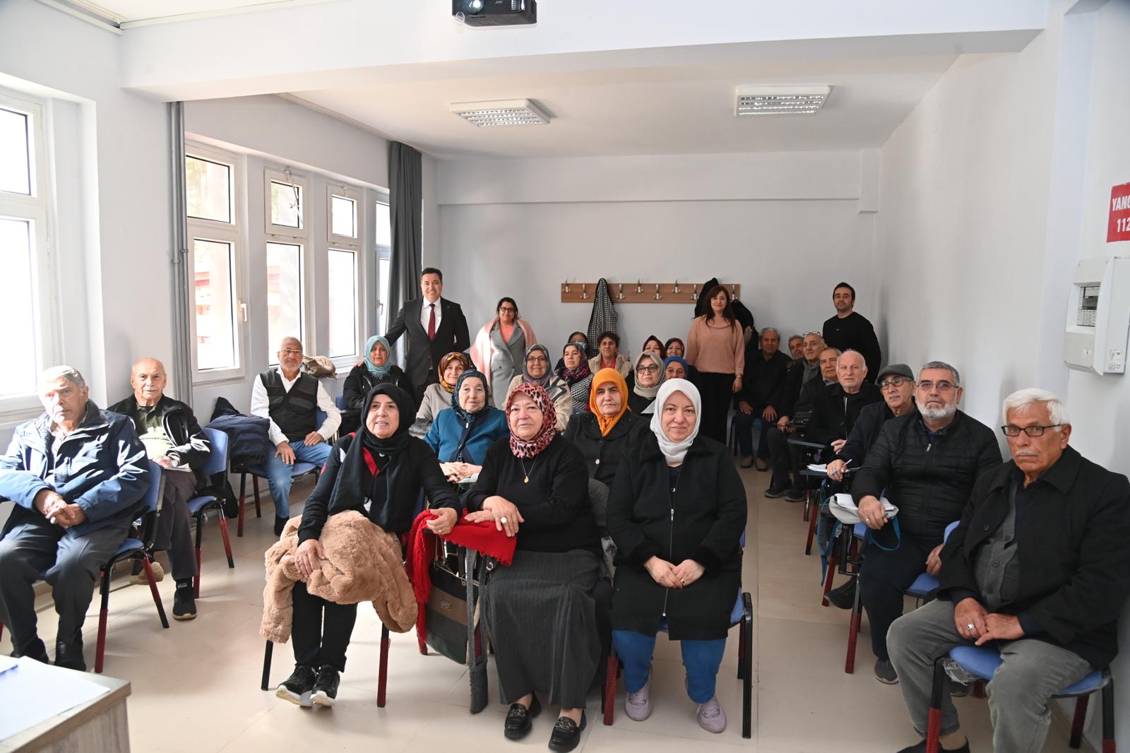 Rektörümüz Prof. Dr. Turgay Uzun, 60+ Tazelenme Üniversitesi Öğrencileriyle Buluştu