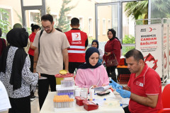 Üniversitemizde Kan Bağış Kampanyası Düzenlendi