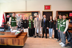 YEŞİLAY Osmaniye Şubesinden Rektörümüze Dünya Gönüllüler Günü Ziyareti