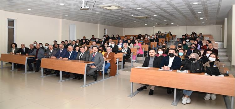 OKÜKAGEM ve OKÜMDER Kariyer Koçluğu Kendini Tanı & Kariyerine Yön Ver Eğitimi Düzenledi