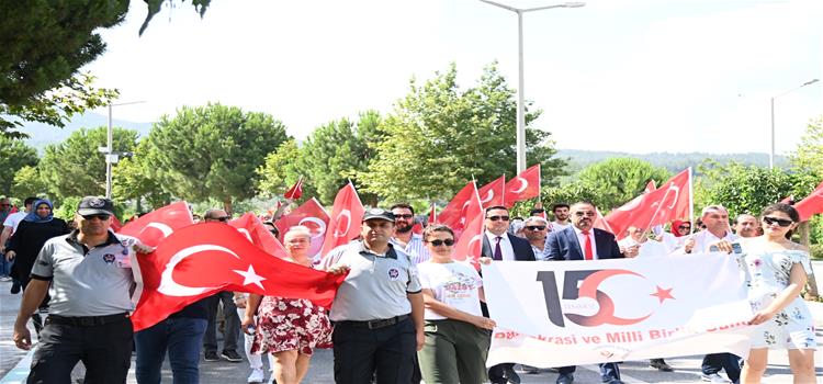 OKÜ’de 15 Temmuz Şehitleri Anma Yürüyüşü Düzenlendi