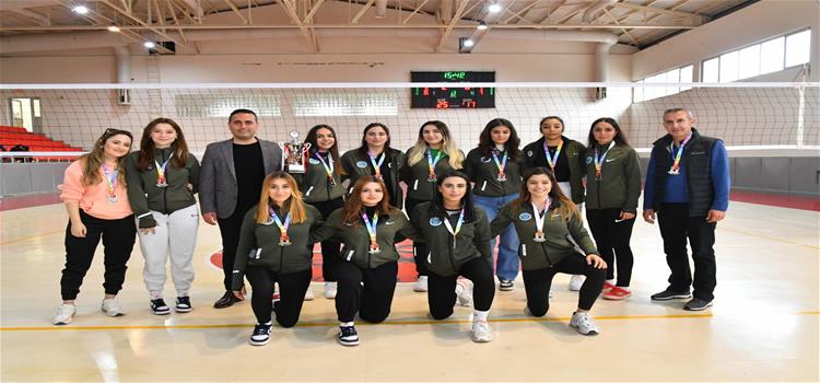 ÜNİLİG Voleybol Bölgesel Ligi Erkekler Kategorisi Şampiyonu: OKÜ