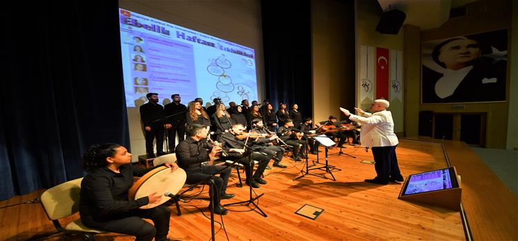 Sağlık Bilimleri Fakültesi Ebelik Bölümünden Ebelik Haftası Etkinlikleri Kapsamında Müzik Bölümü Türk Müziği korosu dinletisi yapıldı.