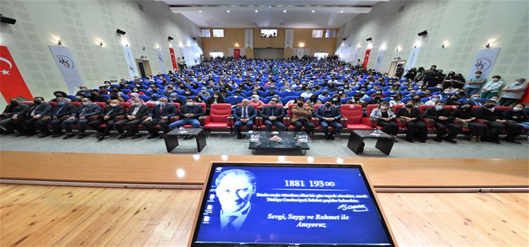 Üniversitemizde 10 Kasım Atatürk’ü Anma Programı Düzenlendi