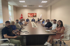 İİBF’de Akreditasyon ve Kalite Süreçlerine Yönelik Bilgilendirme Toplantısı Düzenlendi